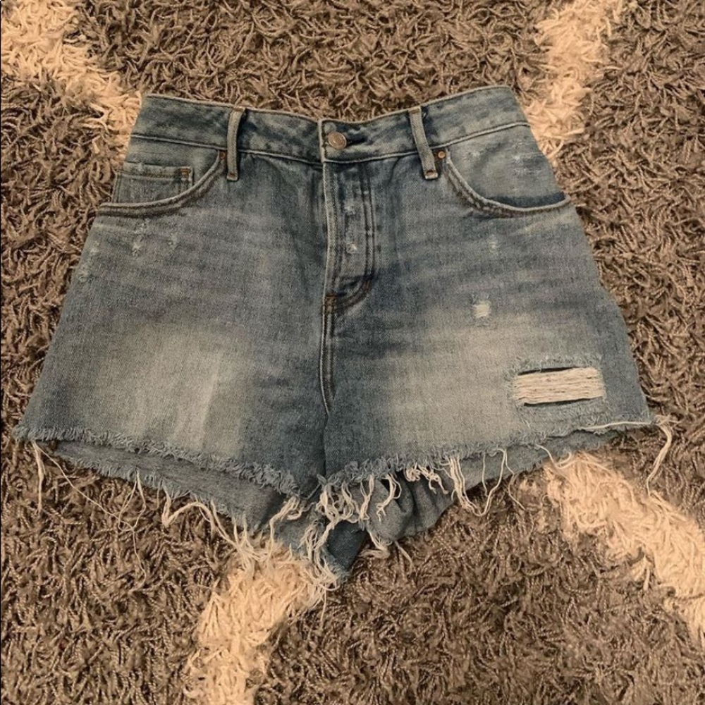 PacSun mid rise shorts